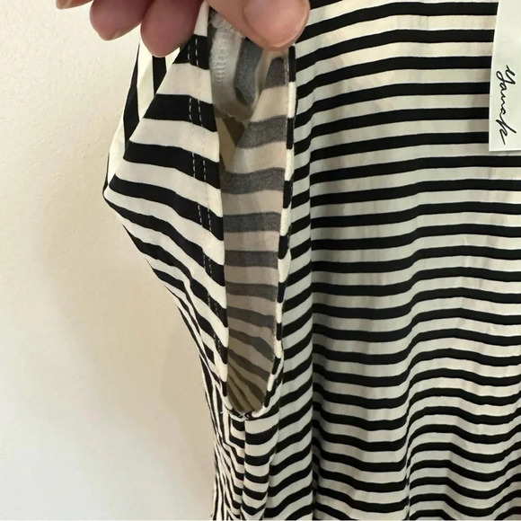 Yana K Women's Tania Top in Black & Ivory Stripes Short Sleeves One Size NWT - Picture 4 of 9
